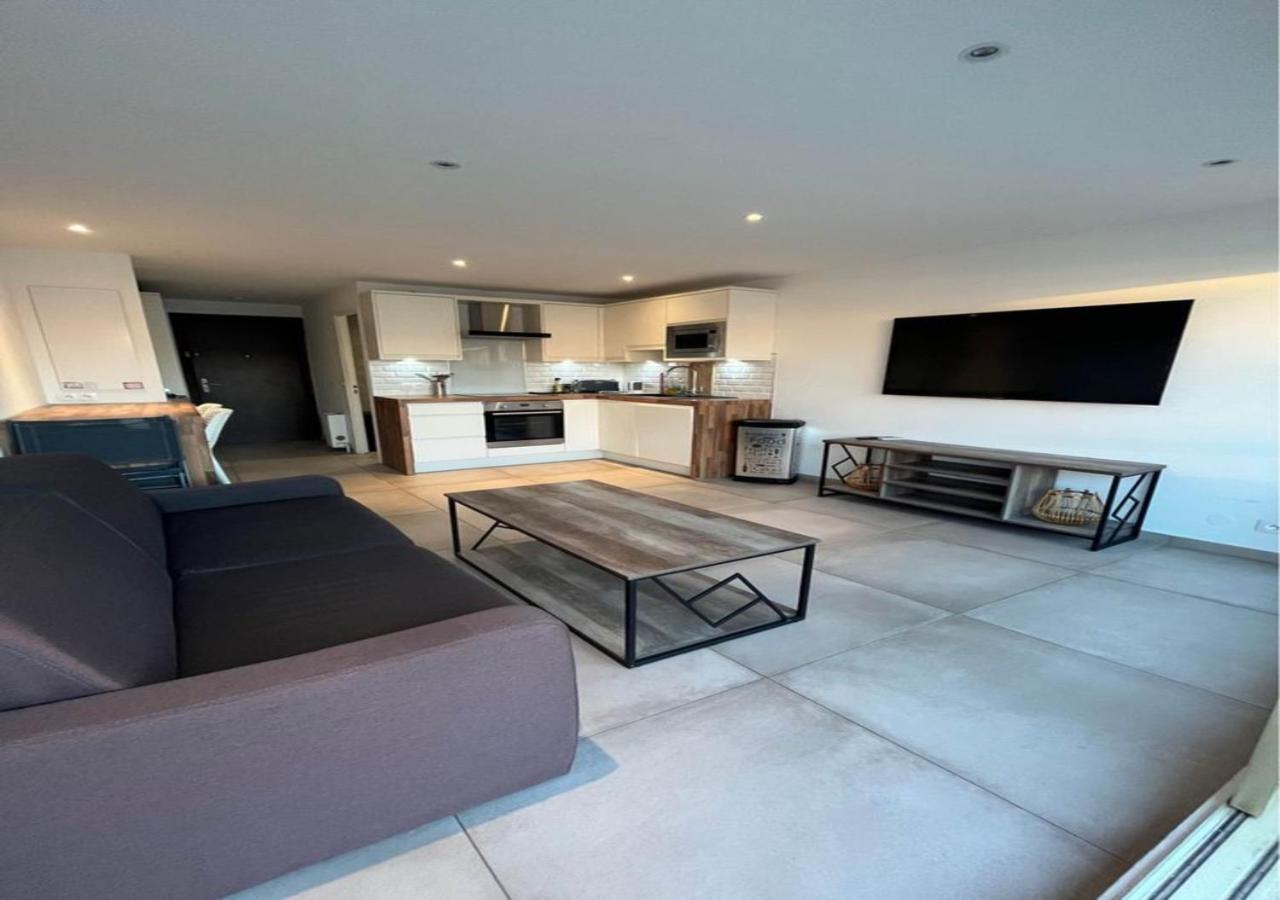 Tres Beau Studio Avec Terrasse, Situe A 100M Des Plages De Juans Les Pins 앙티브 외부 사진